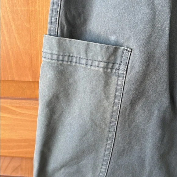 Women’s Casual green Pants - Picture 5 of 6